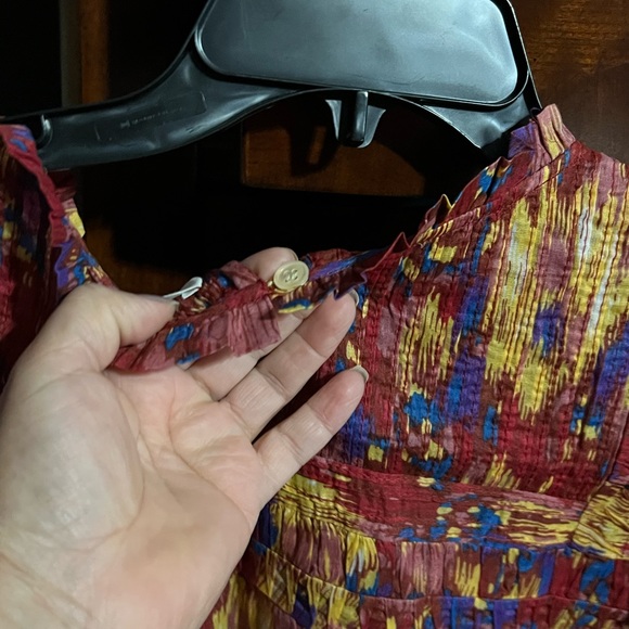 Short Sleeve Blouse - Picture 9 of 11